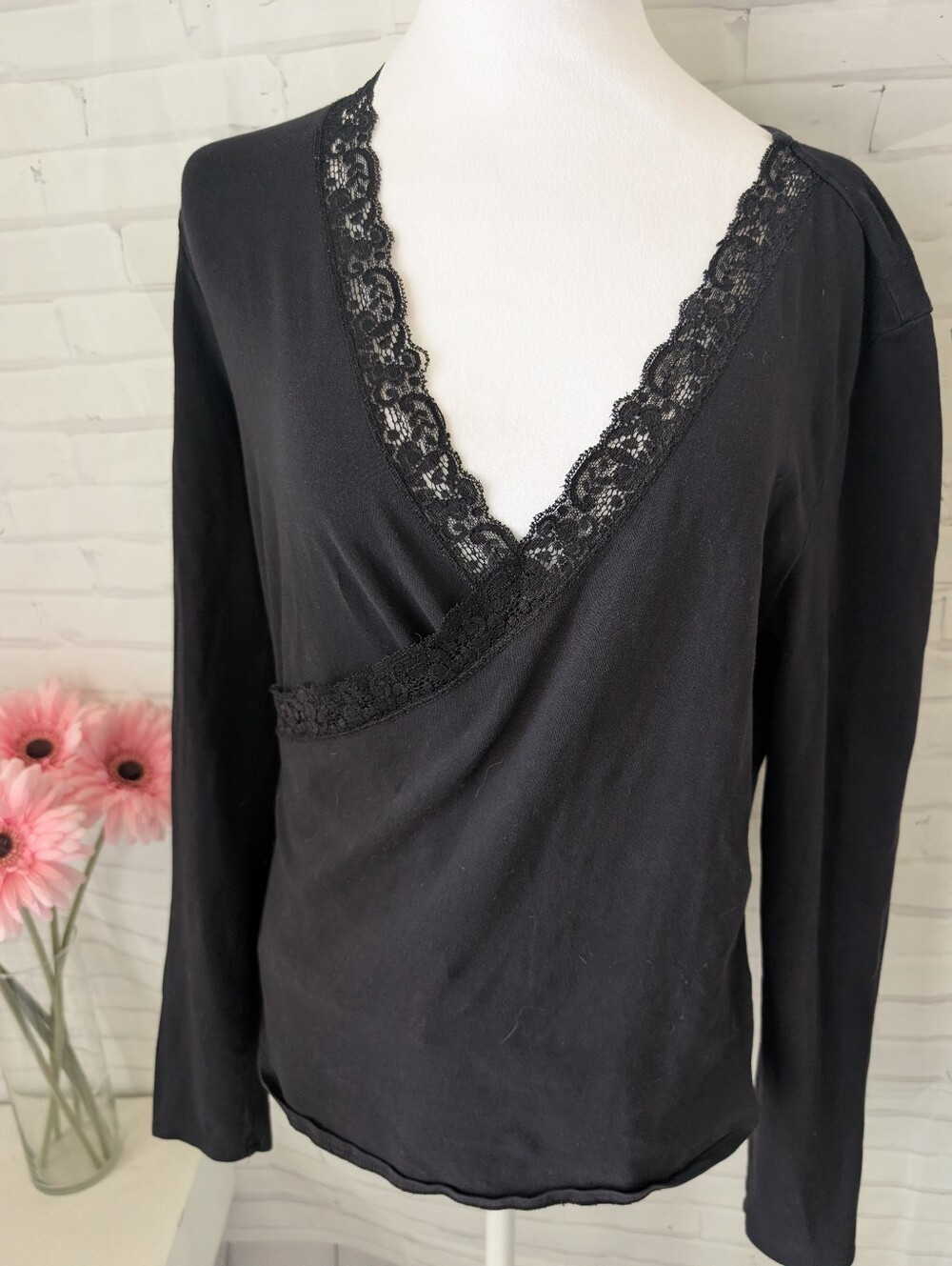 Gap Black Lace Trim V-Neck Long Sleeve Top